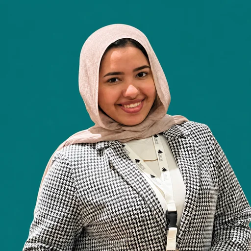 سعاد عبد العزيز
